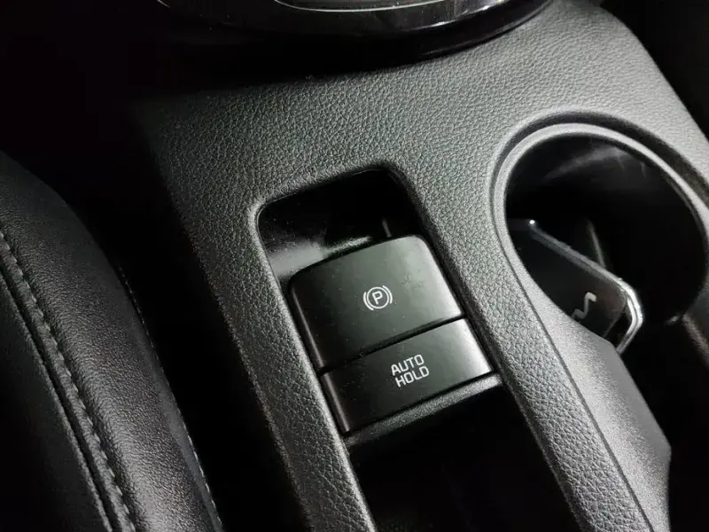 2025 Kia Seltos с пробегом 15 426 км