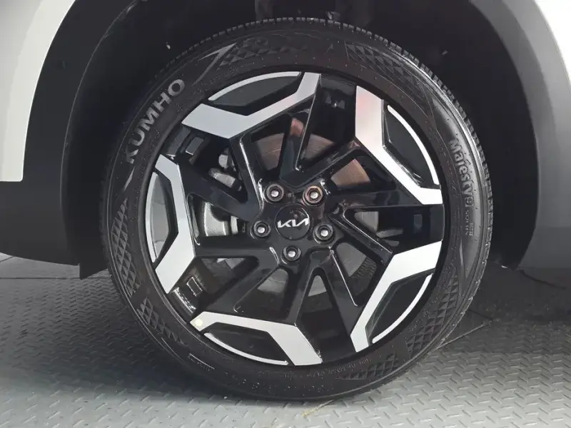 2025 Kia Seltos с пробегом 4 798 км