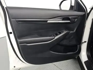 2024 Kia Seltos с пробегом 21 055 км