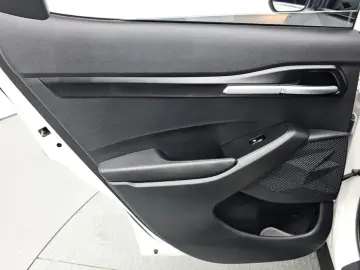 2024 Kia Seltos с пробегом 21 055 км