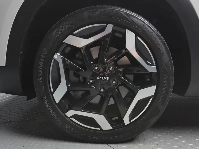 2023 Kia Seltos с пробегом 39 510 км