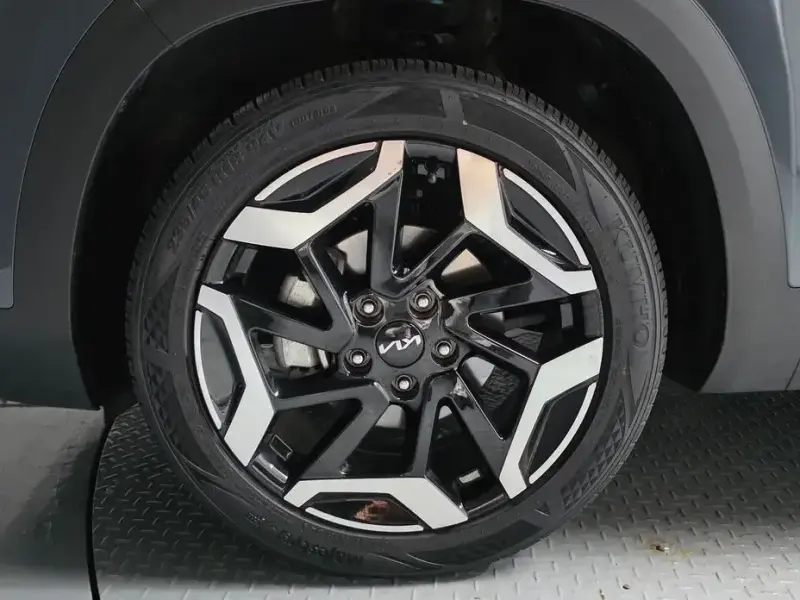 2023 Kia Seltos с пробегом 31 579 км