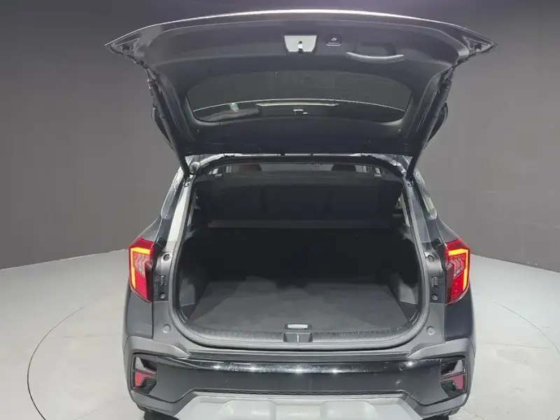 2023 Kia Seltos с пробегом 31 579 км