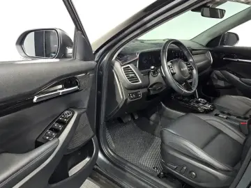 2023 Kia Seltos с пробегом 30 042 км