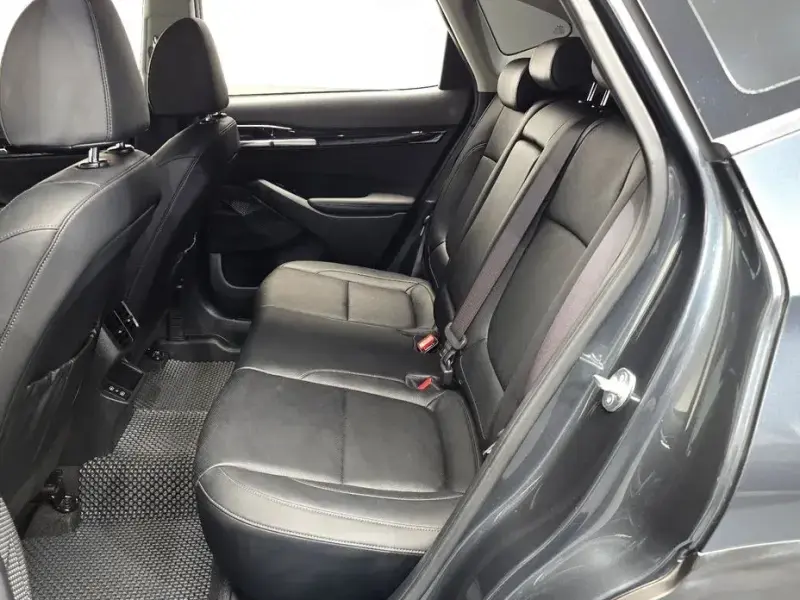 2023 Kia Seltos с пробегом 30 042 км
