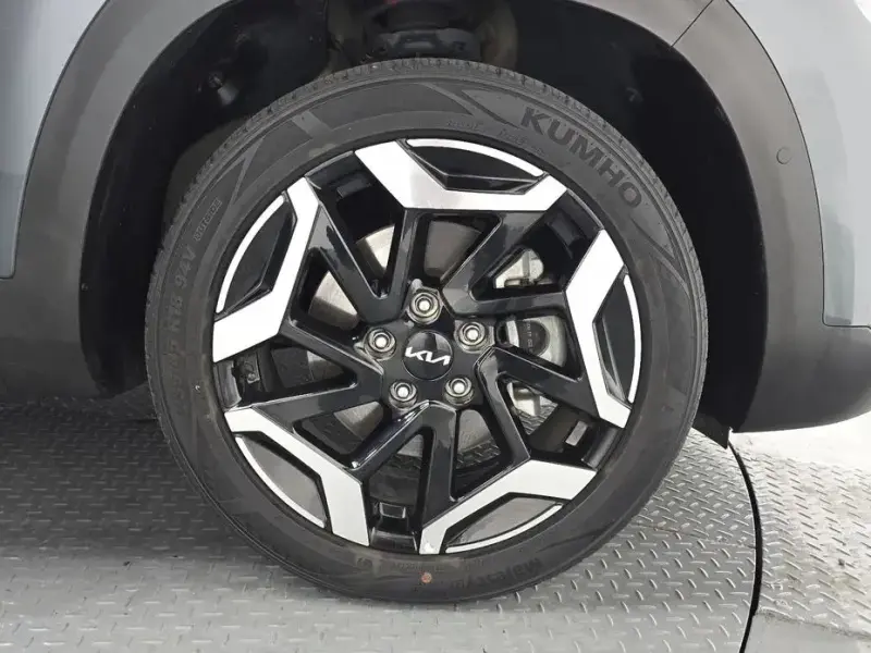 2023 Kia Seltos с пробегом 30 042 км