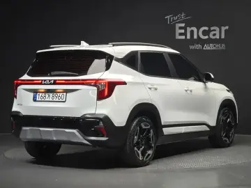 2025 Kia Seltos с пробегом 698 км