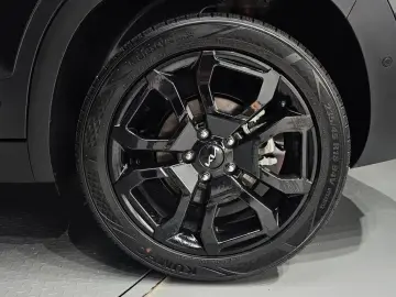 2024 Kia Seltos с пробегом 15 858 км