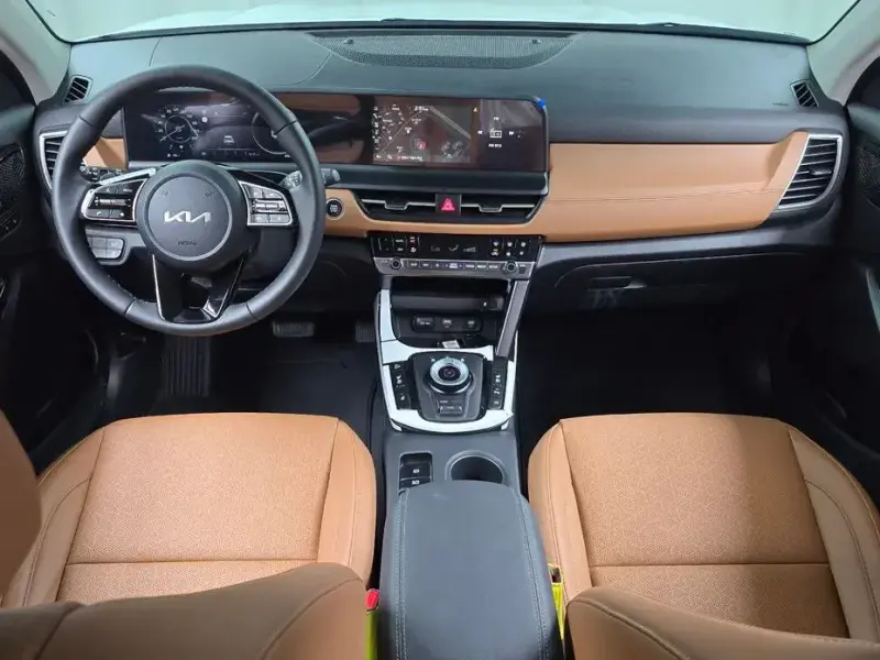 2025 Kia Seltos с пробегом 698 км