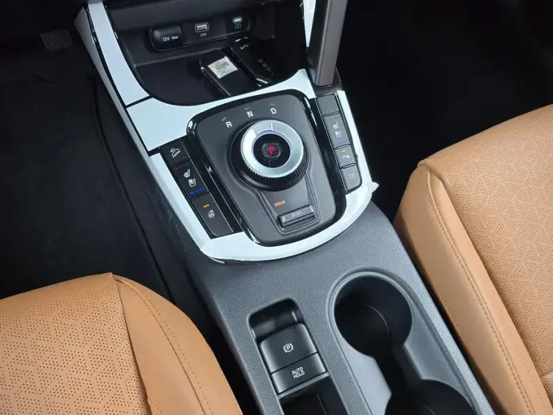 2025 Kia Seltos с пробегом 698 км