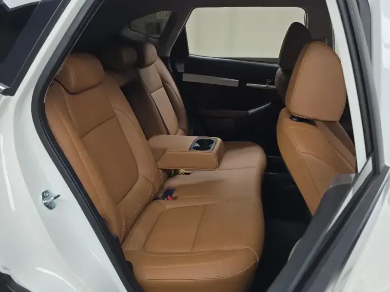 2025 Kia Seltos с пробегом 698 км
