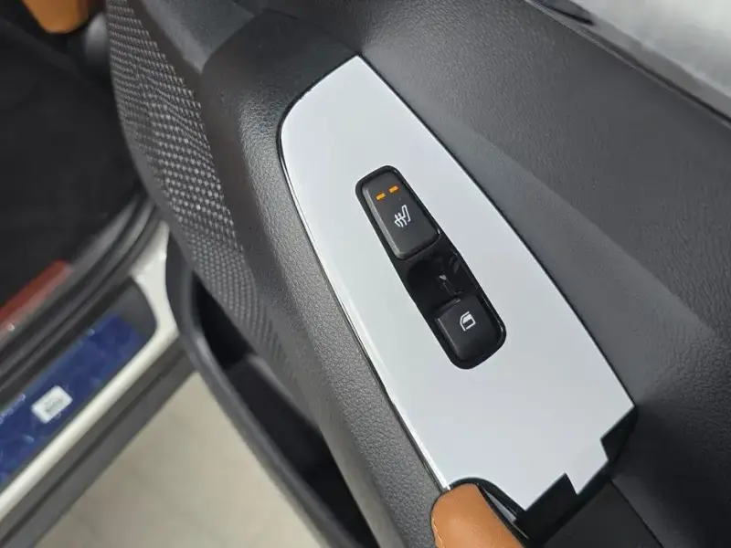 2025 Kia Seltos с пробегом 698 км