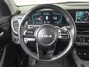 2023 Kia Seltos с пробегом 70 111 км