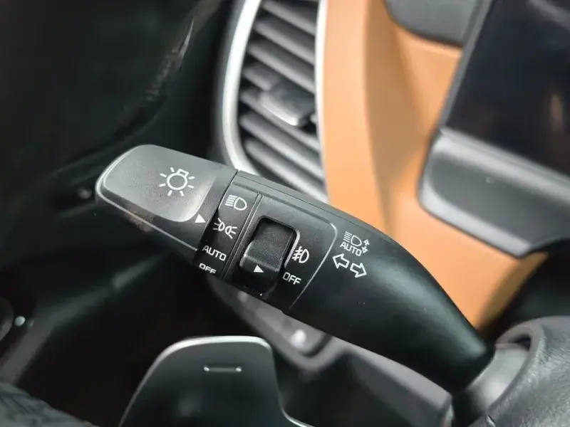 2025 Kia Seltos с пробегом 698 км