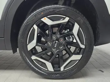 2025 Kia Seltos с пробегом 698 км