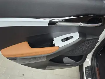 2025 Kia Seltos с пробегом 698 км