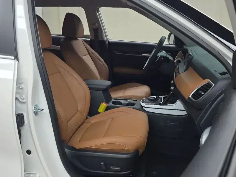2025 Kia Seltos с пробегом 698 км