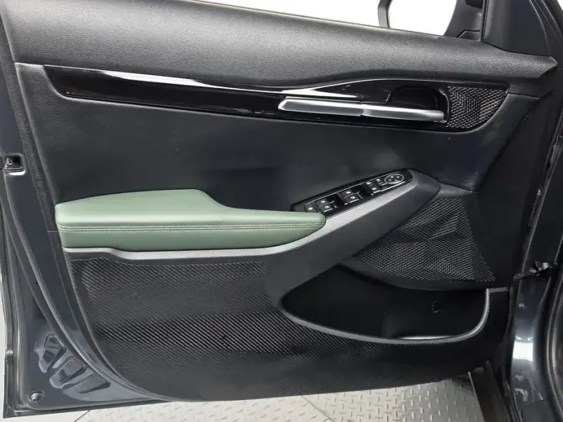 2023 Kia Seltos с пробегом 70 111 км