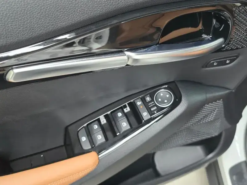 2025 Kia Seltos с пробегом 698 км