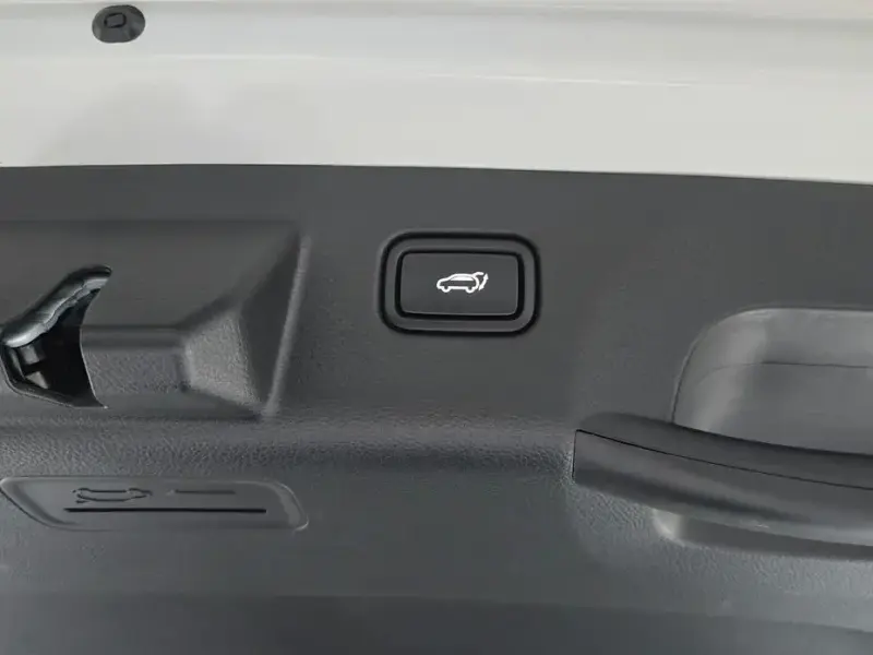 2025 Kia Seltos с пробегом 698 км