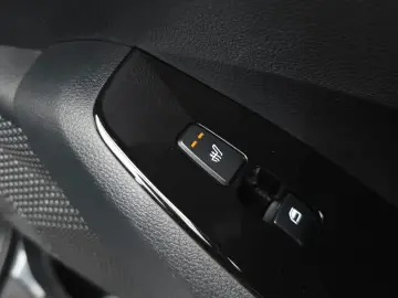 2023 Kia Seltos с пробегом 70 111 км