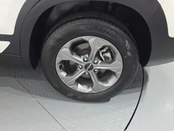 2024 Kia Seltos с пробегом 18 177 км