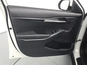 2024 Kia Seltos с пробегом 18 177 км