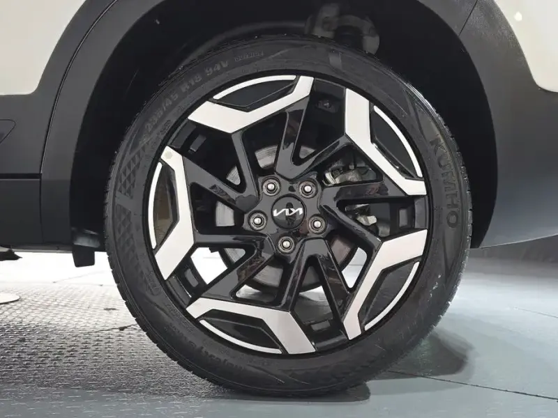 2024 Kia Seltos с пробегом 44 100 км