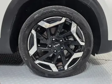 2023 Kia Seltos с пробегом 58 612 км