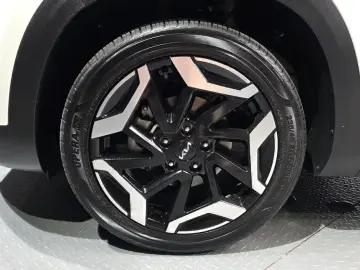 2022 Kia Seltos с пробегом 25 671 км