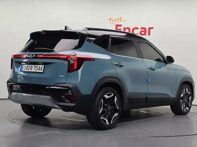 2024 Kia Seltos с пробегом 12 114 км