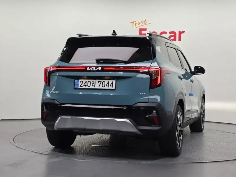 2024 Kia Seltos с пробегом 12 114 км
