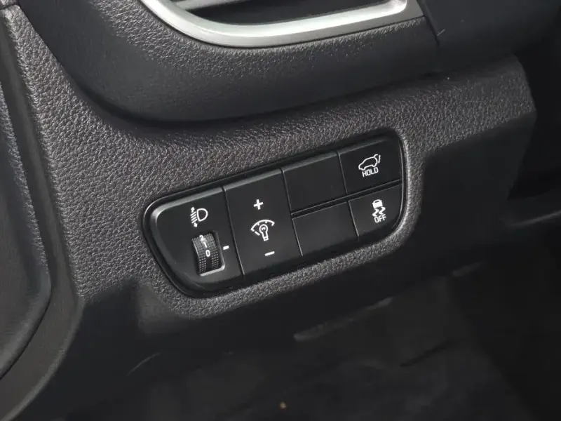2022 Kia Seltos с пробегом 25 671 км