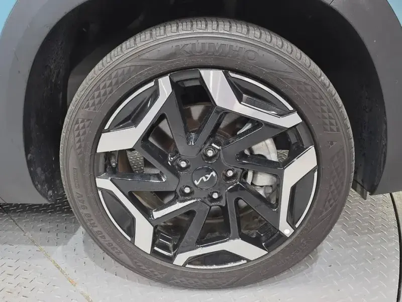 2024 Kia Seltos с пробегом 12 114 км