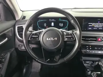 2022 Kia Seltos с пробегом 33 211 км