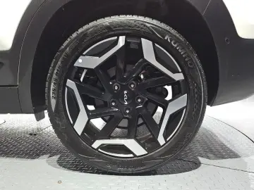 2024 Kia Seltos с пробегом 45 497 км