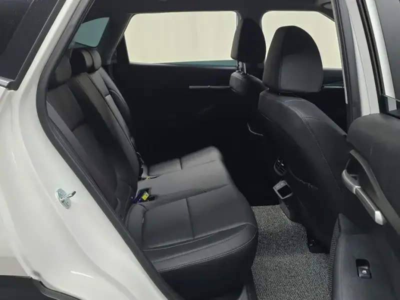 2025 Kia Seltos с пробегом 5 244 км