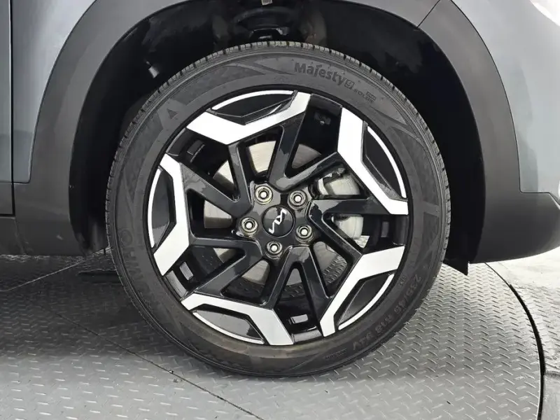 2024 Kia Seltos с пробегом 11 135 км