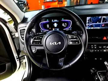2025 Kia Seltos с пробегом 11 223 км