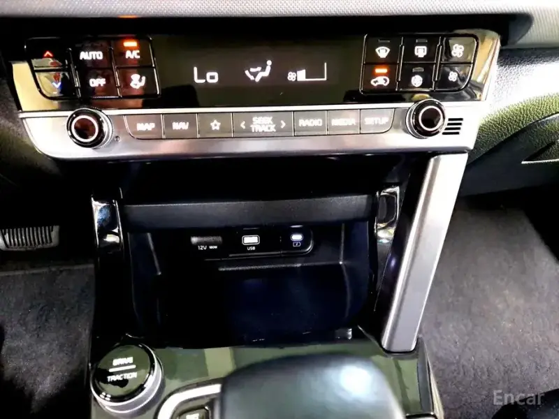 2025 Kia Seltos с пробегом 11 223 км