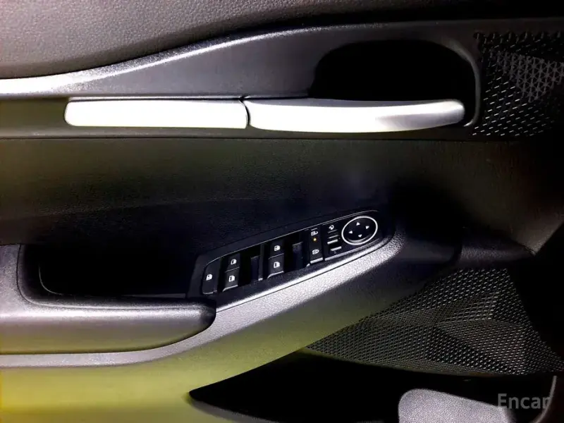 2025 Kia Seltos с пробегом 11 223 км