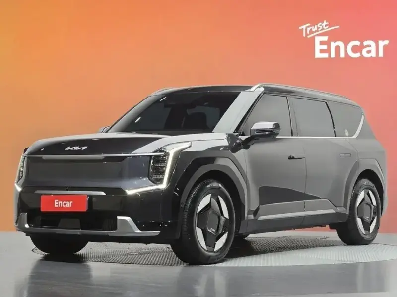 2023 Kia EV9 с пробегом 56 038 км