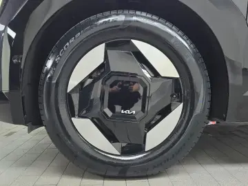2023 Kia EV9 с пробегом 56 038 км