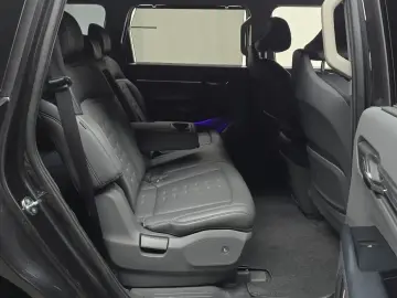 2023 Kia EV9 с пробегом 56 038 км