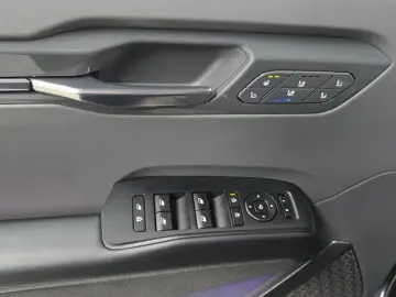 2023 Kia EV9 с пробегом 56 038 км