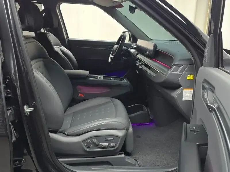 2023 Kia EV9 с пробегом 56 038 км