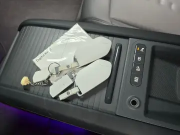 2023 Kia EV9 с пробегом 56 038 км
