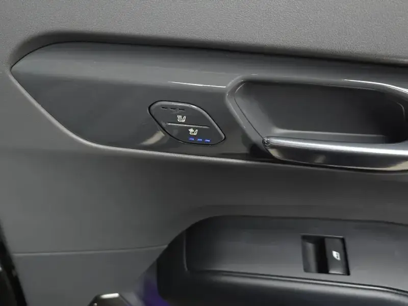 2023 Kia EV9 с пробегом 56 038 км