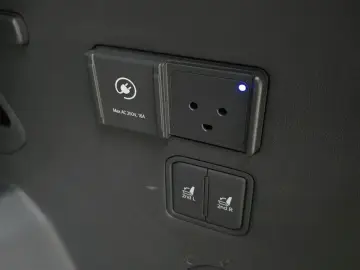 2023 Kia EV9 с пробегом 56 038 км