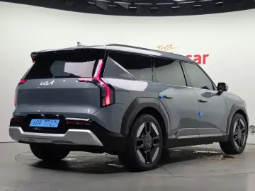 2023 Kia EV9 с пробегом 73 683 км